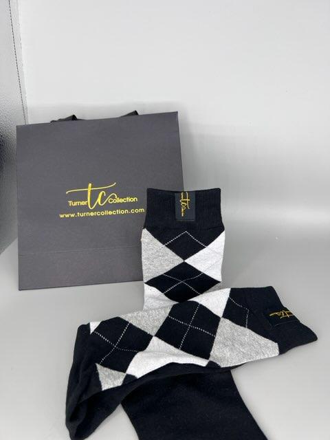 TC1027 Black and Gray Diamond Argyle Socks